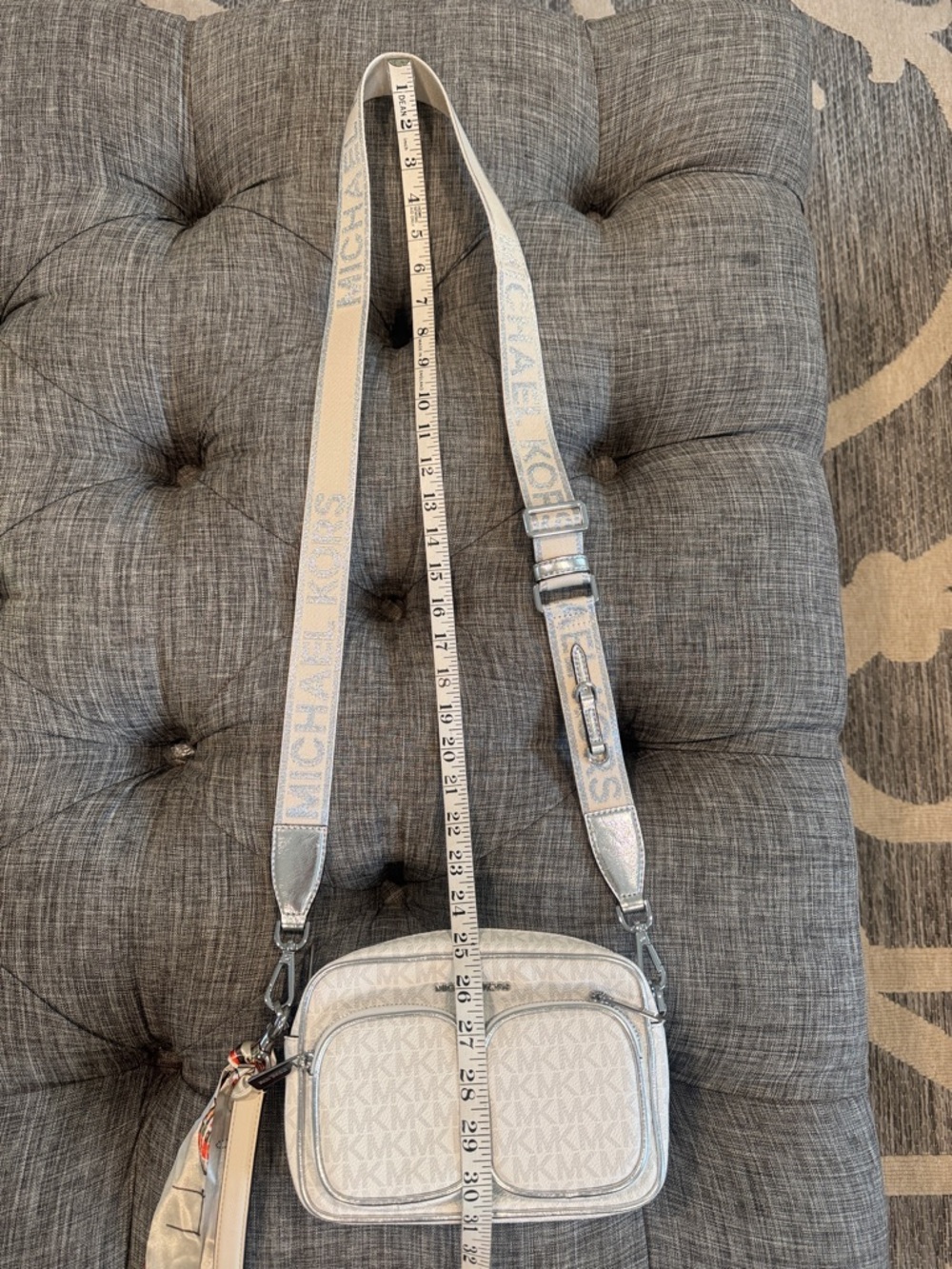 Michael Kors Bag Jet Set Signature Logo Strap with Front Pockets Crossbody - Picture 15 of 17